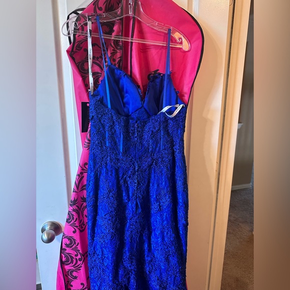 Mermaid Style Formal/Prom Dress with Appliqués and Corset - Picture 2 of 5